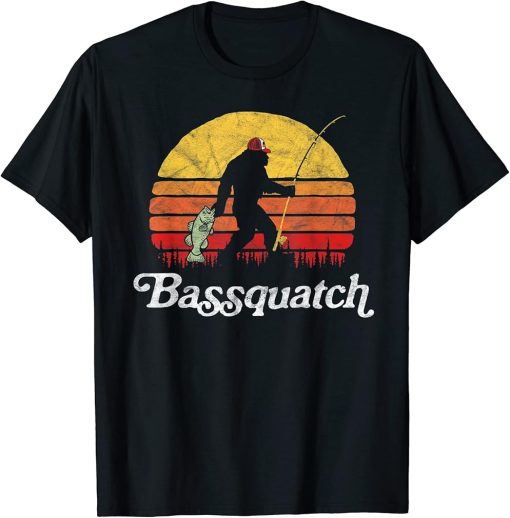 Bassquatch! Funny Bigfoot Fishing Outdoor Retro T-Shirt